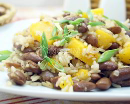 Постный плов с тыквой и фасолью