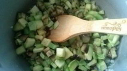 овощное рагу с баклажанами и кабачками