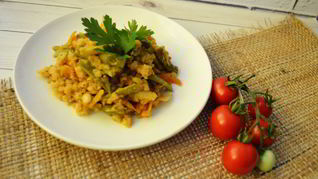 Овощное рагу с чечевицей