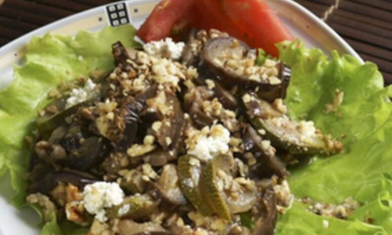 Рецепт овощного рагу с орехами