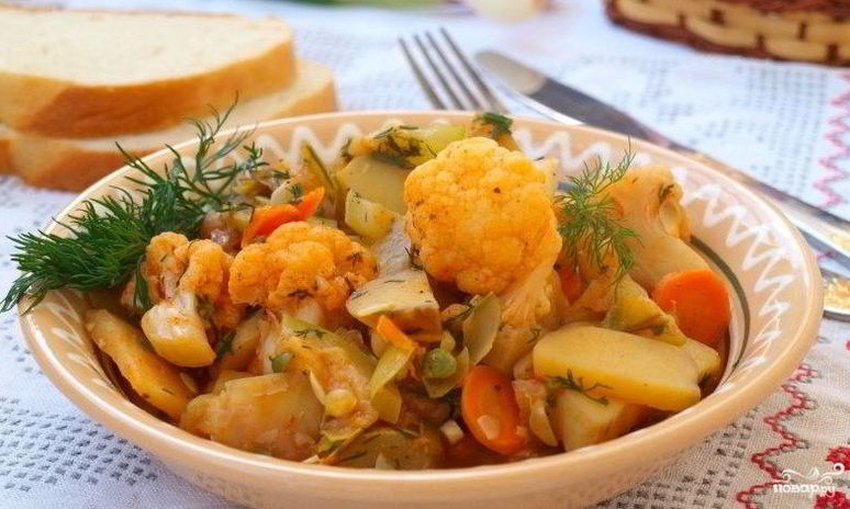 Рецепт овощного рагу с цветной капустой и картошкой