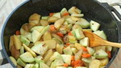 овощное рагу с цветной капустой и картошкой