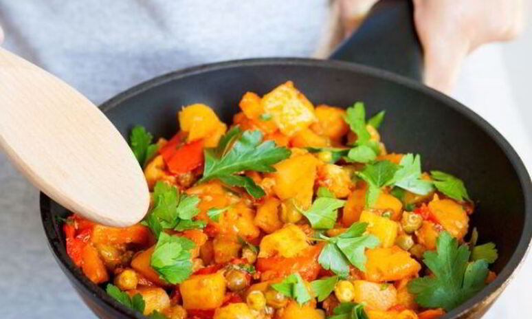 Рецепт овощного рагу со сладким перцем и томатами