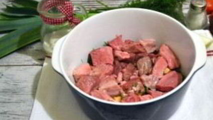 овощное рагу со свининой в духовке