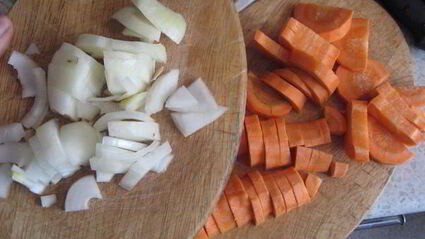 рагу с соевыми бобами в чугунке