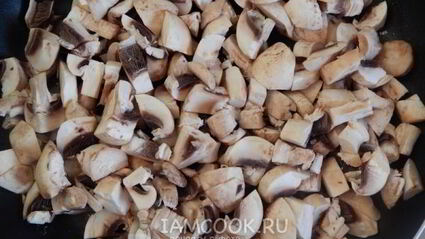 решти из картофеля с грибным рагу