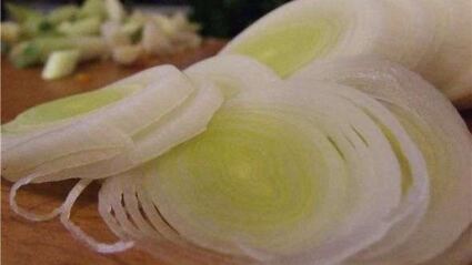 рисовая лапша с индюшиным филе и овощами