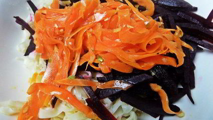 рисовая лапша с рыбой и овощами