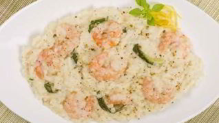 Ароматное ризотто с базиликом и креветками
