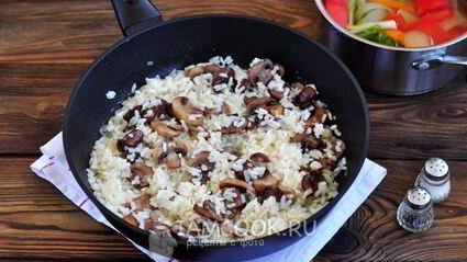 постное ризотто с грибами
