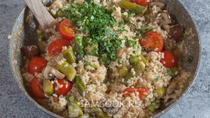 постное ризотто со спаржей и шампиньонами