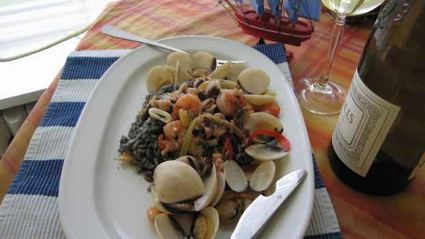 ризотто черное с дарами моря