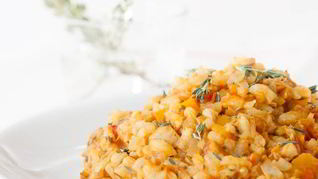 Ризотто с помидорами и свежим тунцом