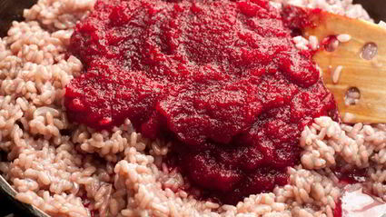 ризотто со свеклой и горгонзолой