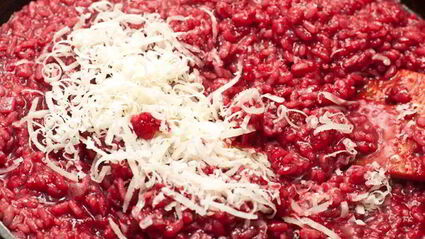 ризотто со свеклой и горгонзолой