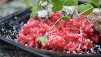 ризотто со свеклой и стейками