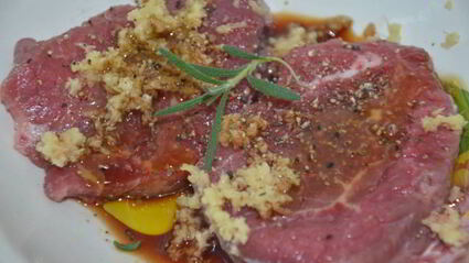 ризотто со свеклой и стейками