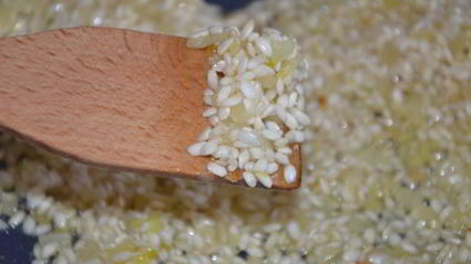 ризотто со свеклой и стейками