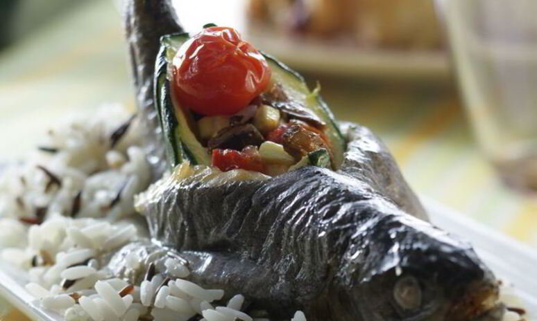 Рецепт форели, запеченной с овощами