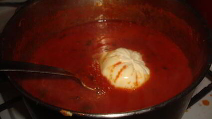 камбала в белом вине с томатным соусом