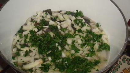 камбала в белом вине с томатным соусом