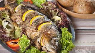 Карась в фольге в духовке