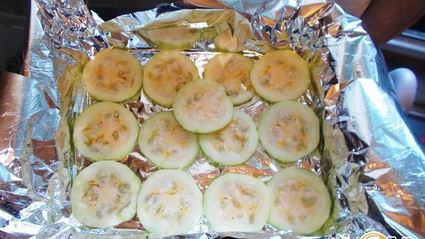 лещ, запеченный с овощами