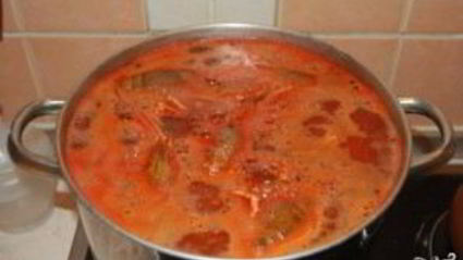 раки в томатном соусе