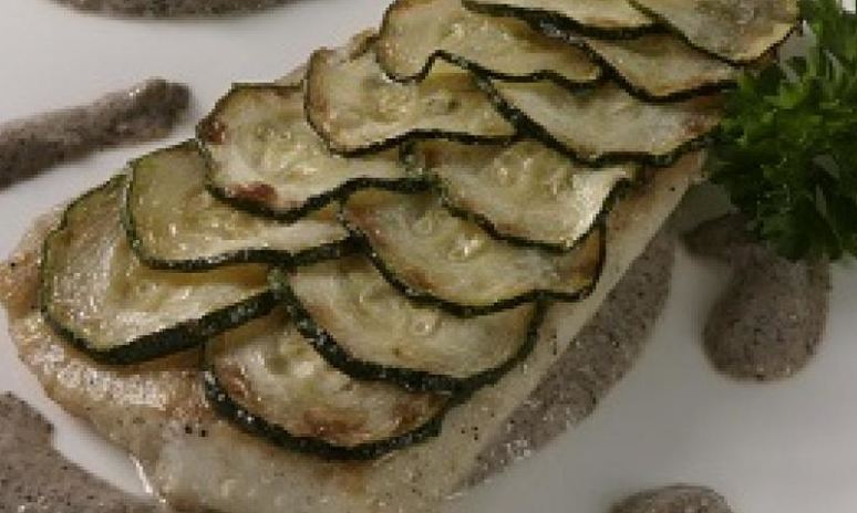 Рецепт щуки под чешуей из цукини