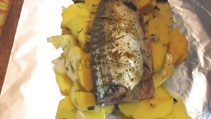 скумбрия в майонезе в духовке запеченная с луком в фольге