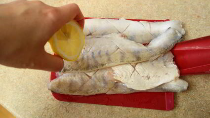 судак под маковым соусом