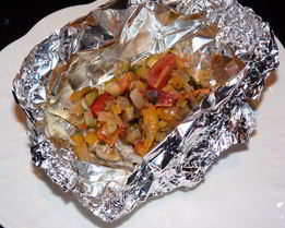 Треска с овощами в фольге