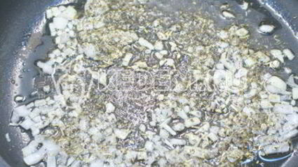 треска с помидорами и маслинами