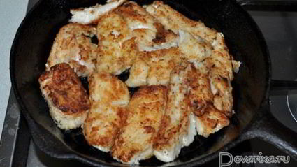 треска, запеченная в омлете