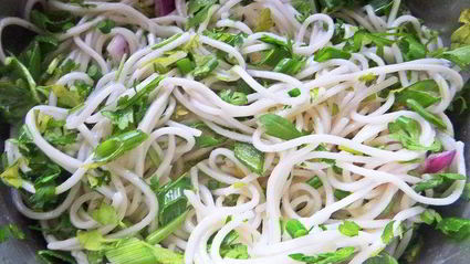 запеченная скумбрия с японской лапшой