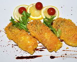 Жареная рыба в кукурузных хлопьях