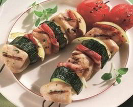 Куриный шашлык с цуккини и луком