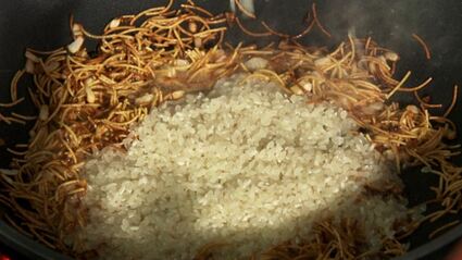 шашлычки из сердечек индейки с пилавом