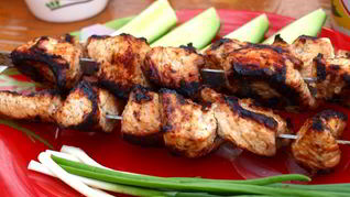 Шашлык из индейки маринованной в малиновом уксусе