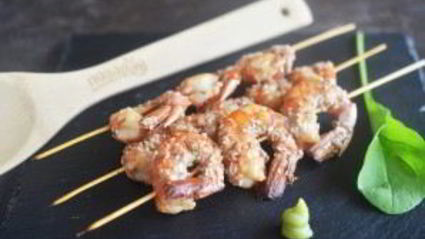 шашлык из креветок с кунжутом