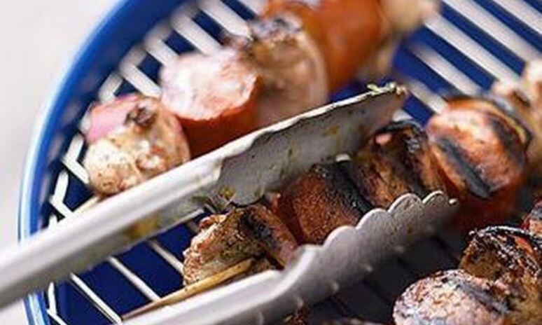 Рецепт шашлыка из курицы с гороховым салатом