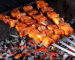 Шашлык из семги на мангале