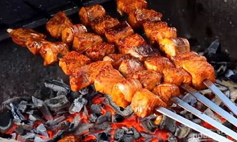 Рецепт шашлыка из семги на мангале