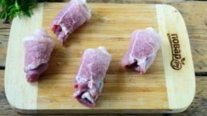 шашлык из свинины рулетиками