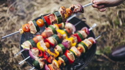 шашлык из свинины с овощами