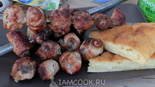 Шашлык из свинины в виде рулетиков