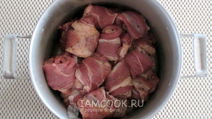 шашлык из свинины в виде рулетиков