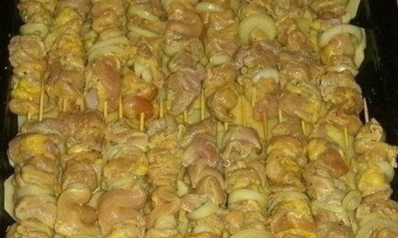 Рецепт сочного куриного шашлыка с картофелем в духовке