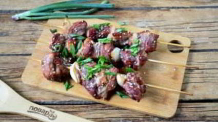 тайский шашлычок на шпажках