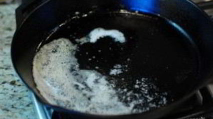 говяжий стейк с молочной подливой